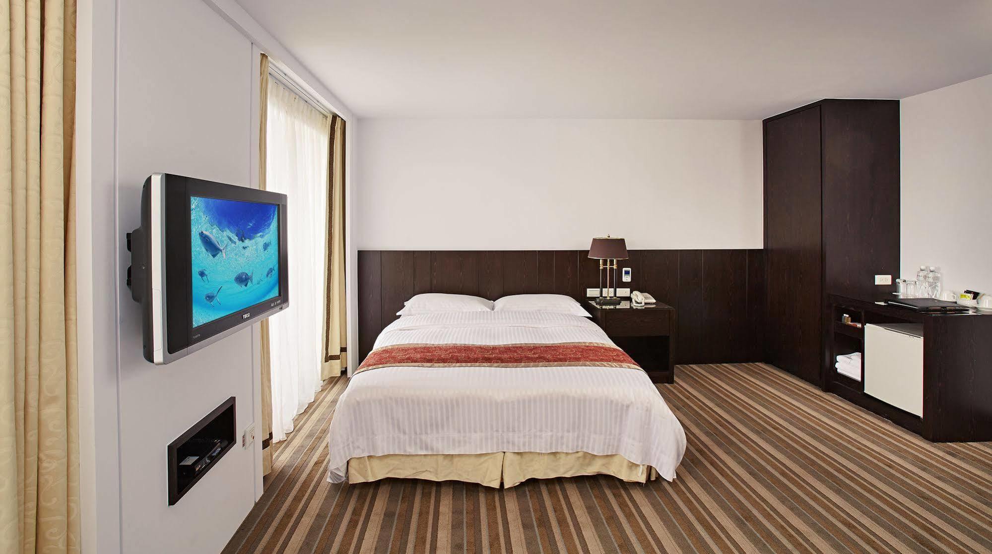 天下南隅 Provintia Hotel Tainan Zewnętrze zdjęcie